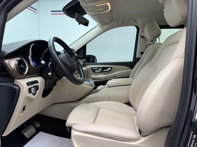 Mercedes-Benz V-Class — Фото автомобиля 9