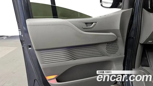 Hyundai Staria Staria 4WD Lounge 9 мест — Фото автомобиля 24