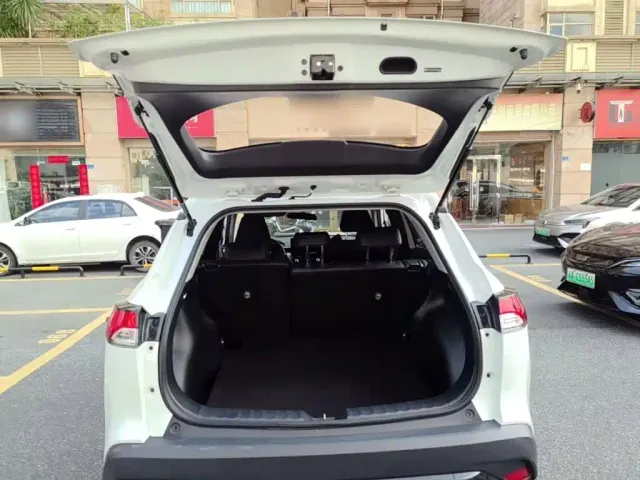 Toyota Frontlander — Фото автомобиля 18
