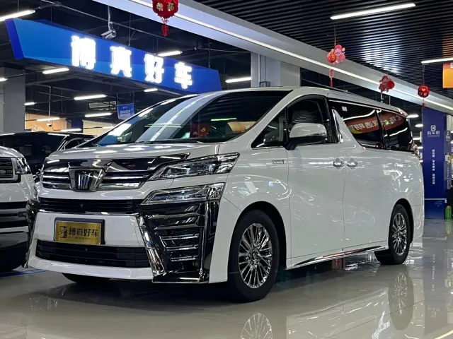 Фотография автомобиля — Toyota Vellfire