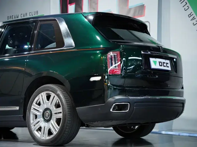 Rolls-Royce Cullinan — Фото автомобиля 16