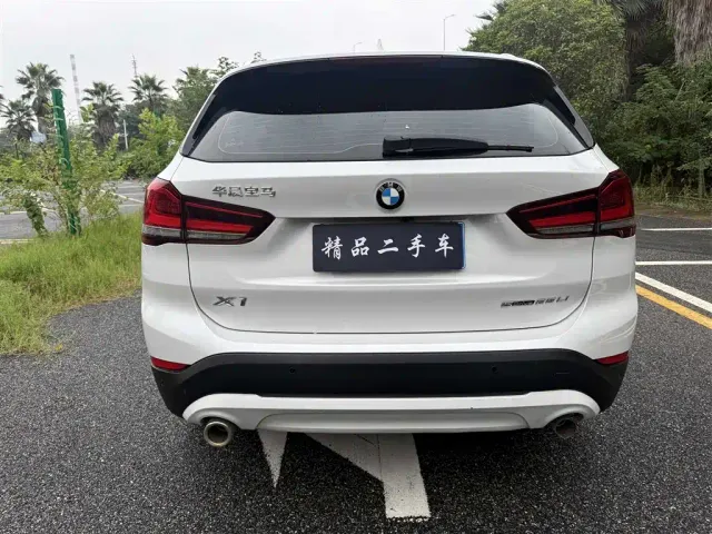 BMW X1 — Фото автомобиля 5
