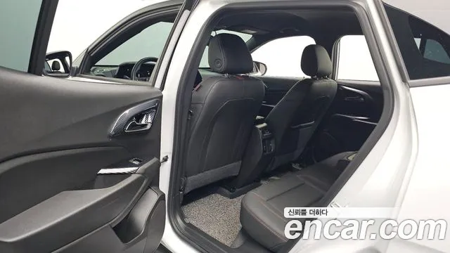 ChevroletGMDaewoo Trax Trax Кроссовер — Фото автомобиля 11