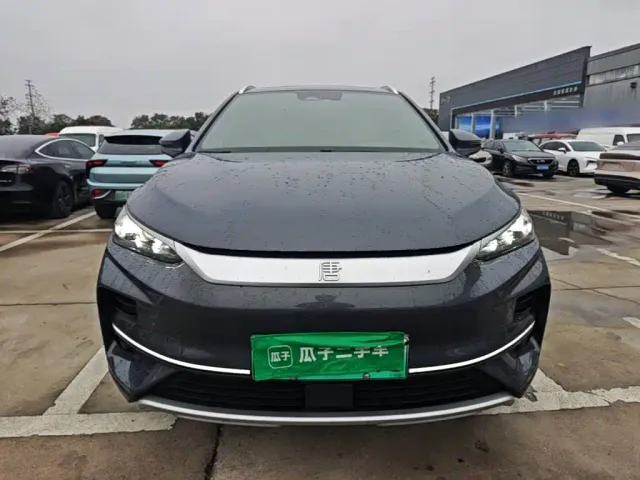 BYD Tang — Фото автомобиля 2