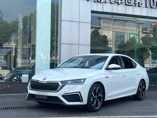 Фотография автомобиля — Skoda Octavia