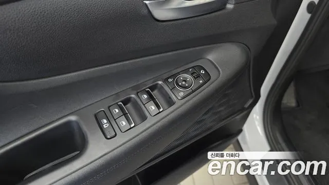 Hyundai Santa Fe — Фото автомобиля 28
