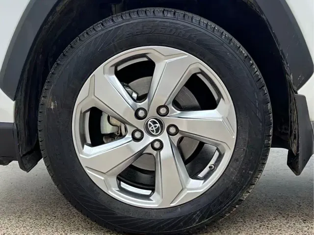 Toyota RAV4 — Фото автомобиля 22