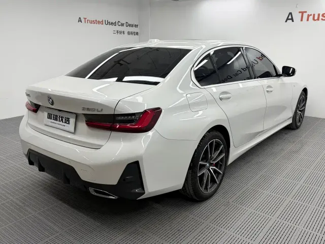 BMW 3 Series — Фото автомобиля 5