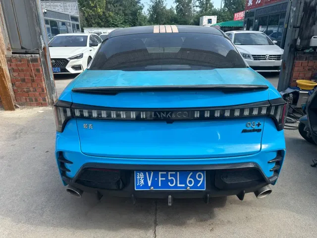 Lynk & Co 03 — Фото автомобиля 10