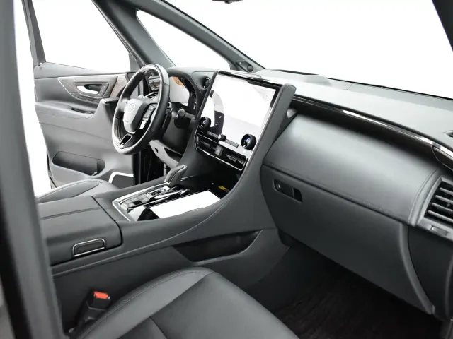 Toyota Alphard — Фото автомобиля 10
