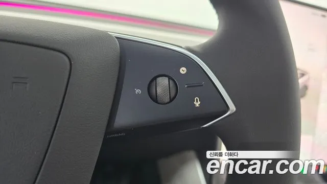 Tesla Model Y — Фото автомобиля 21