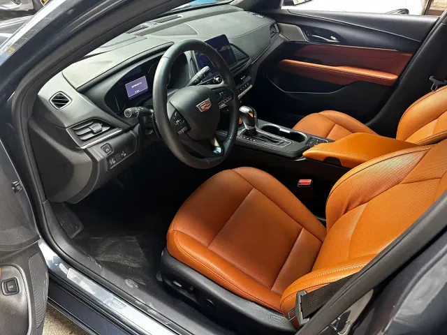 Cadillac CT4 — Фото автомобиля 5