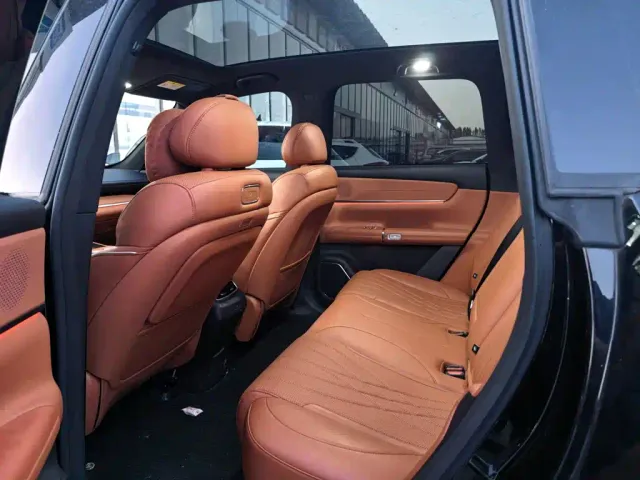 Changan Qiyuan Q07 — Фото автомобиля 3