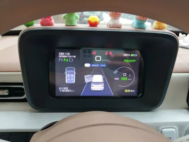 Wuling Hongguang Mini EV — Фото автомобиля 7