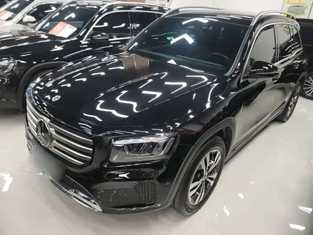 Фотография автомобиля — Mercedes-Benz GLB-Class