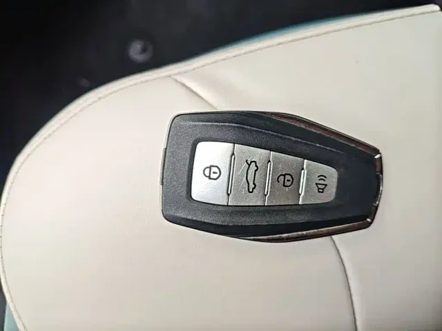 Geely Geometry E Firefly — Фото автомобиля 8
