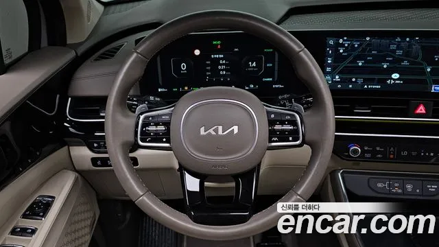 Kia Carnival Generation 4 — Фото автомобиля 13