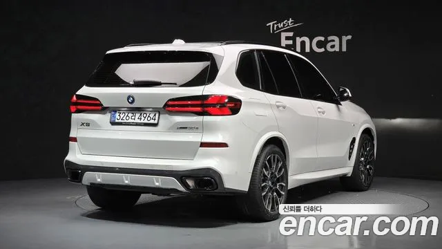BMW X5 — Фото автомобиля 2