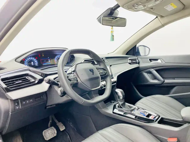 Peugeot 408 — Фото автомобиля 12