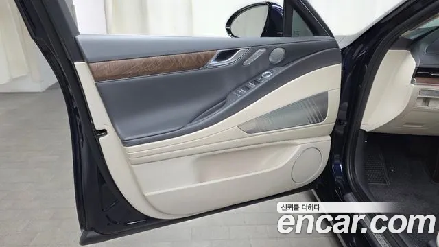 Genesis G80 Бензин 2.5 турбо AWD — Фото автомобиля 24