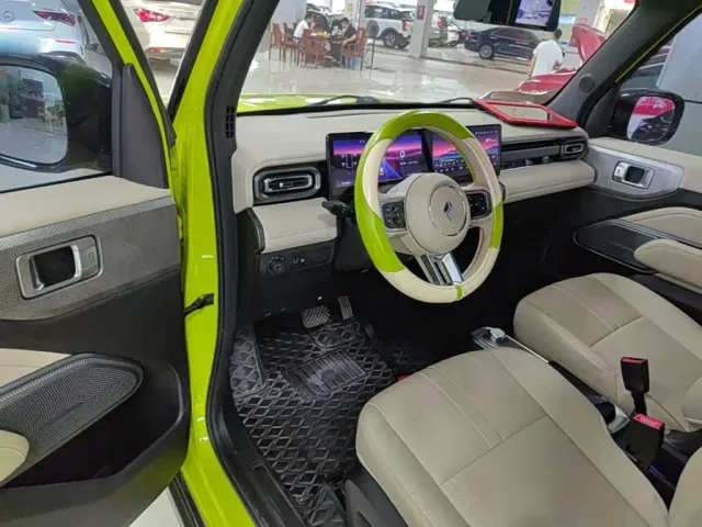 Baojun Yep — Фото автомобиля 15