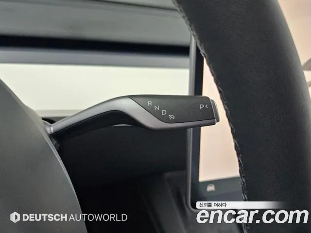 Tesla Model Y — Фото автомобиля 9