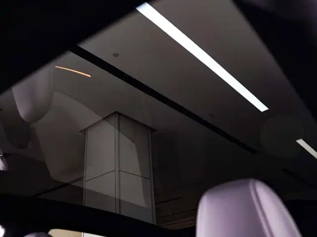 Tesla Model Y — Фото автомобиля 27