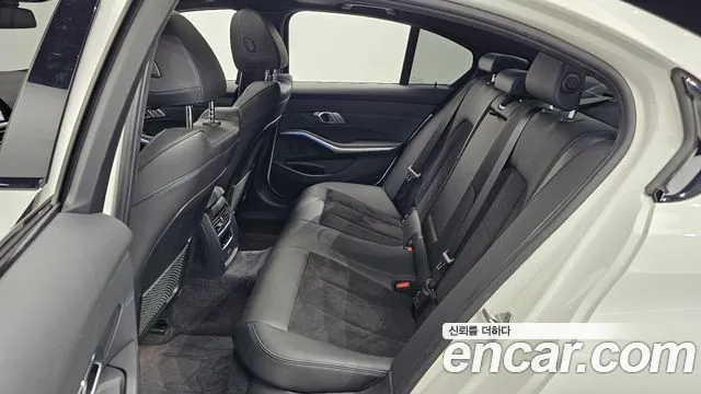 BMW 3-Series 3 серия (G20) 320i M Sport — Фото автомобиля 12