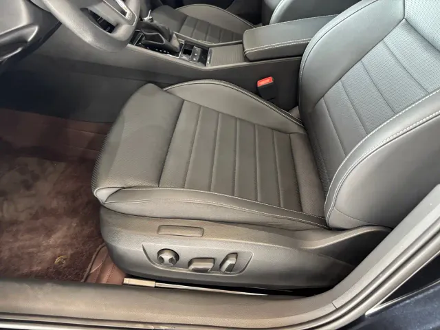 Skoda Superb — Фото автомобиля 14