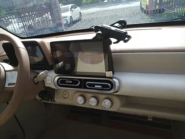 Wuling Hongguang Mini EV — Фото автомобиля 12