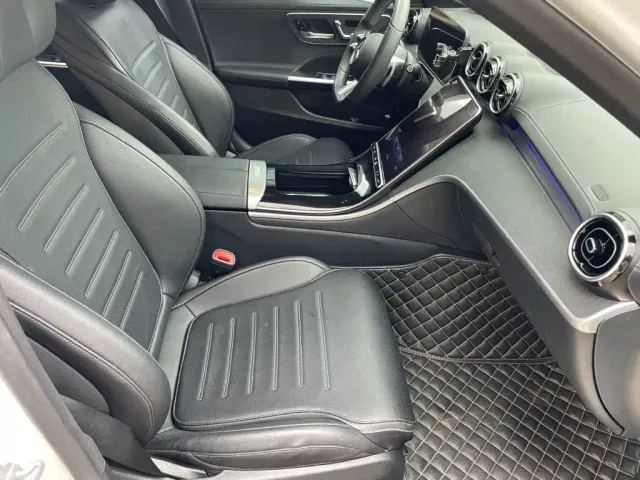 Mercedes-Benz C-Class — Фото автомобиля 5