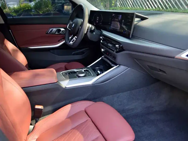 BMW 3 Series — Фото автомобиля 12