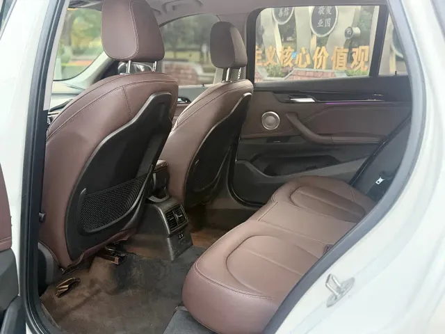 BMW X1 — Фото автомобиля 8