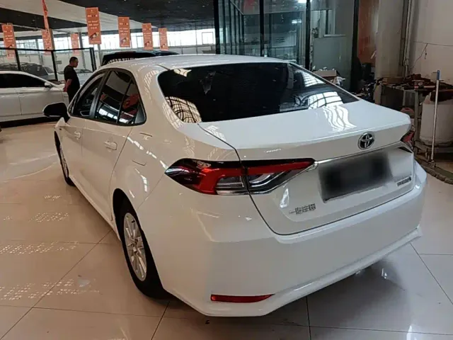Toyota Corolla — Фото автомобиля 4