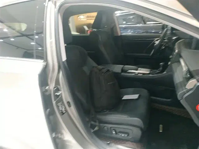 Lexus RX — Фото автомобиля 16