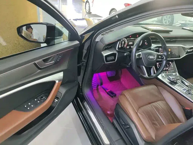 Audi A6L — Фото автомобиля 15
