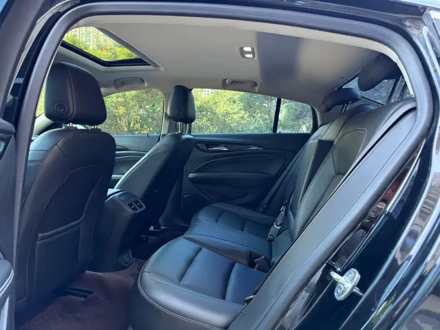 Buick Regal — Фото автомобиля 6