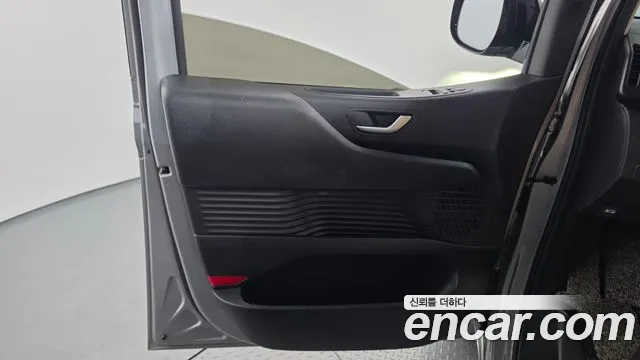 Hyundai Staria — Фото автомобиля 25