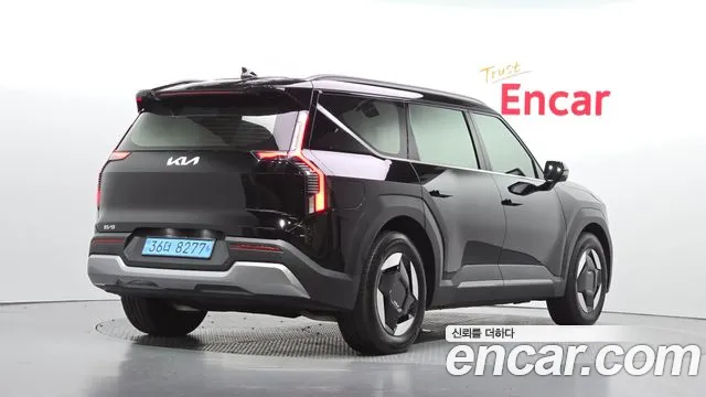 Kia EV9 — Фото автомобиля 2