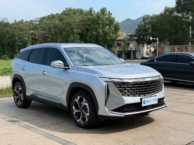 Geely Boyue L — Фото автомобиля 3