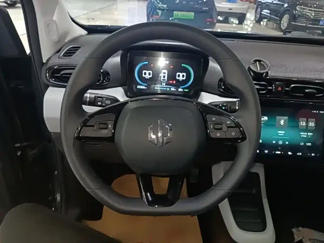 Leapmotor T03 — Фото автомобиля 10
