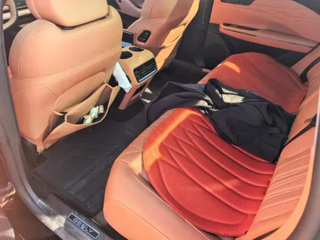 Geely Galaxy Xingyao 8 — Фото автомобиля 11