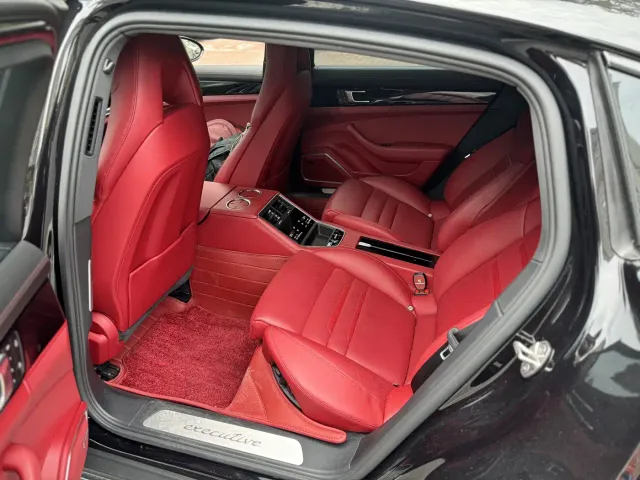 Porsche Panamera — Фото автомобиля 7
