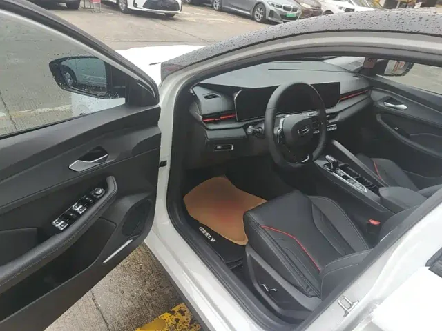 Geely Binrui — Фото автомобиля 15