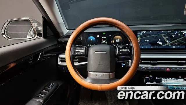 Hyundai Grandeur Grandeur (GN7) 2.5 Бензин 2WD — Фото автомобиля 17