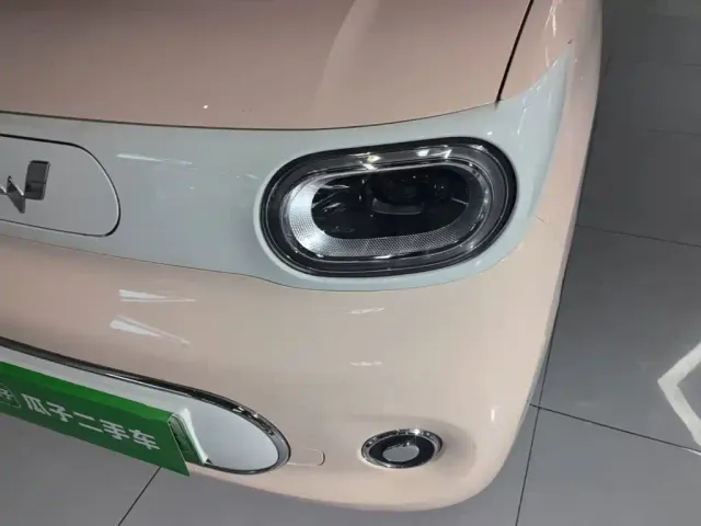 Wuling Hongguang Mini EV — Фото автомобиля 23