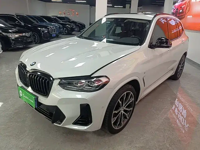 Фотография автомобиля — BMW X3