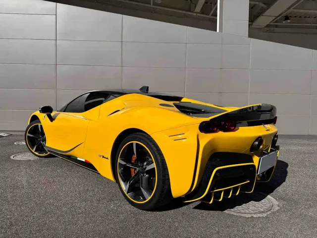 Ferrari SF90 — Фото автомобиля 4