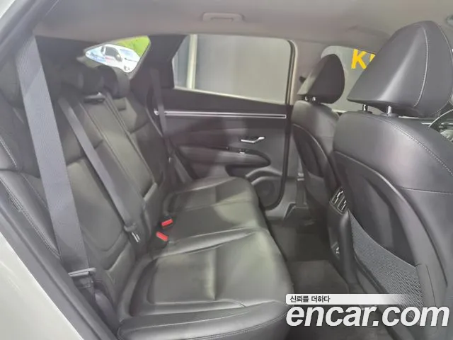 Hyundai Tucson Tucson (NX4) Дизель 2.0 2WD — Фото автомобиля 9