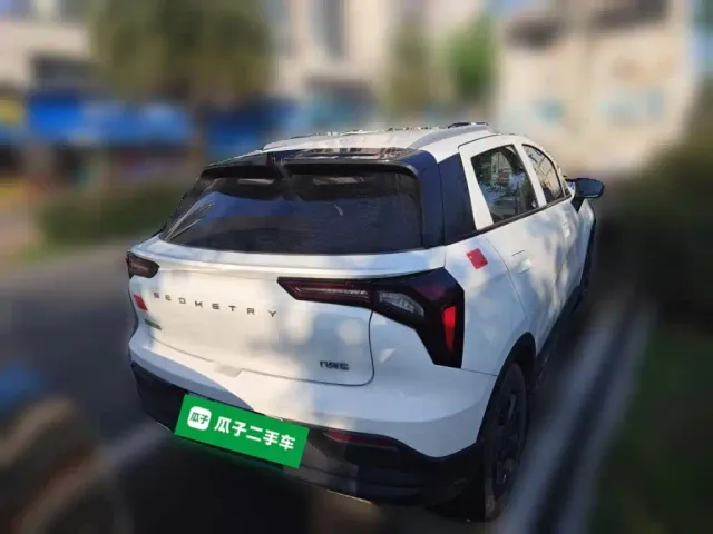 Geely Geometry E Firefly — Фото автомобиля 4
